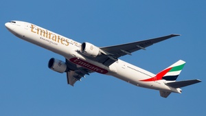 Photo of A6-EPP - Boeing 777-31H(ER) operated by Emirates