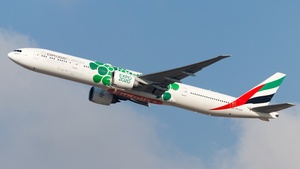 Photo of A6-EPF - Boeing 777-31H(ER) operated by Emirates