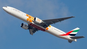 Photo of A6-ENR - Boeing 777-31H(ER) operated by Emirates