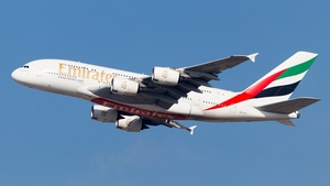 Photo of A6-EUV - Airbus A380-842 operated by Emirates