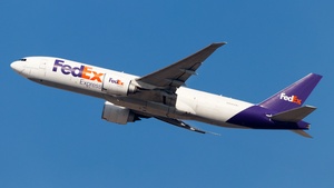 Photo of N863FD - Boeing 777-FS2 operated by FedEx