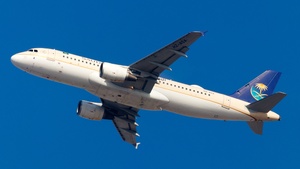 Photo of HZ-ASA - Airbus A320-214 operated by Saudi Arabian Airlines