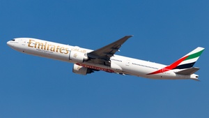 Photo of A6-ECT - Boeing 777-31H(ER) operated by Emirates