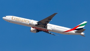 Photo of A6-ECV - Boeing 777-31H(ER) operated by Emirates
