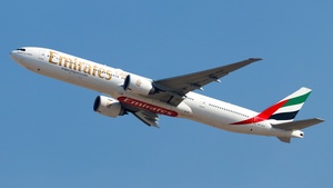A6-ECF - Boeing 777-31H(ER)