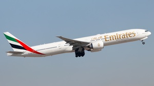 Photo of A6-ENA - Boeing 777-31H(ER) operated by Emirates