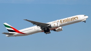 Photo of A6-ENF - Boeing 777-31H(ER) operated by Emirates