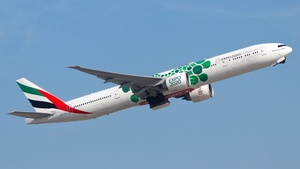 Photo of A6-EPU - Boeing 777-31H(ER) operated by Emirates
