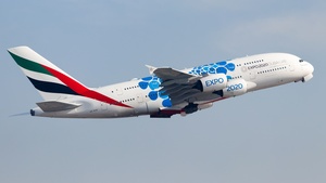 Photo of A6-EVH - Airbus A380-842 operated by Emirates