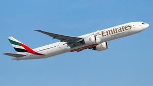Photo of A6-EPR - Boeing 777-31H(ER) operated by Emirates