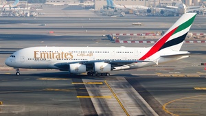 Photo of A6-EOC - Airbus A380-861 operated by Emirates