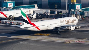 Photo of A6-EQC - Boeing 777-31H(ER) operated by Emirates