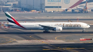 Photo of A6-EQL - Boeing 777-31H(ER) operated by Emirates
