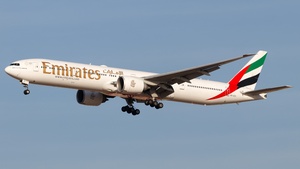 Photo of A6-ECI - Boeing 777-31H(ER) operated by Emirates
