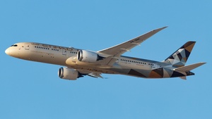 Photo of A6-BNC - Boeing 787-9 Dreamliner operated by Etihad Airways