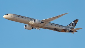 Photo of A6-BME - Boeing 787-10 Dreamliner operated by Etihad Airways