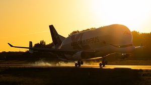 F-GXLG