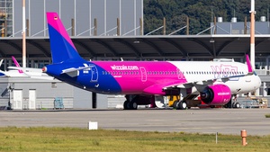 D-AZAE