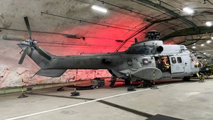 Photo of 10406 - Aérospatiale AS332C1 Super Puma operated by Swedish Air Force