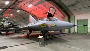 Photo of 35586 - Saab J 35J Draken operated by Swedish Air Force