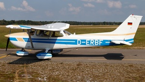 Photo of D-ERBF - Reims-Cessna F172N Skyhawk II operated by Red Baron Flying Club