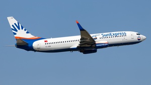 Photo of TC-SON - Boeing 737-86J operated by SunExpress