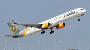 Photo of D-ABOJ - Boeing 757-330 operated by Condor