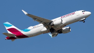Photo of D-AIZT - Airbus A320-214 operated by Eurowings