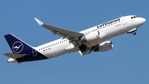 Photo of D-AIWH - Airbus A320-214 operated by Lufthansa