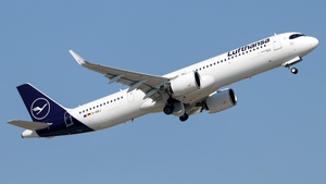 Photo of D-AIEJ - Airbus A321-271NX operated by Lufthansa