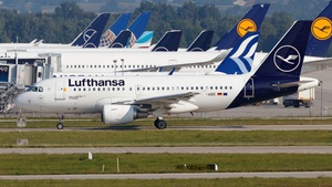 Photo of D-AIBE - Airbus A319-112 operated by Lufthansa