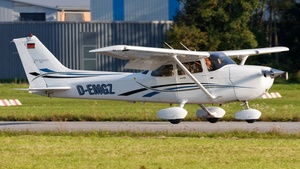 Photo of D-EMGZ - Cessna 172S Skyhawk SP operated by Luftsportverein Landshut