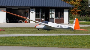 Photo of D-7507 - Schleicher ASK 13 operated by Deutsche Alpensegelflugschule Unterwössen