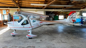 Photo of D-MLWF - Remos GX nXT operated by UTC Flugschule