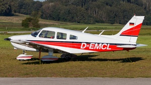 Photo of D-EMCL - Piper PA-28-151 Cherokee Warrior operated by Private