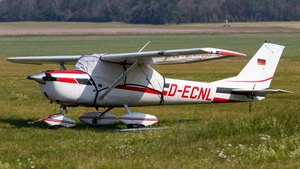 Photo of D-ECNL - Cessna 150J operated by Motorflugschule Egelsbach
