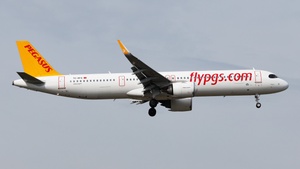 Photo of TC-RFG - Airbus A321-251NX operated by Pegasus Airlines