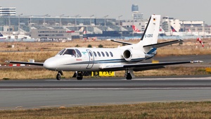 Photo of D-CDSO - Cessna 550B Citation Bravo operated by Heli-Flight