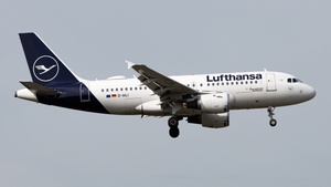 Photo of D-AILI - Airbus A319-114 operated by Lufthansa