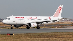 Photo of TS-ITA - Airbus A320-214 operated by Tunisair