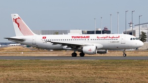 Photo of TS-ITA - Airbus A320-214 operated by Tunisair