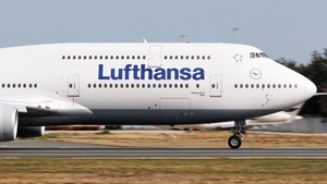 Photo of D-ABYU - Boeing 747-830 operated by Lufthansa
