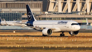 Photo of D-AINB - Airbus A320-271N operated by Lufthansa