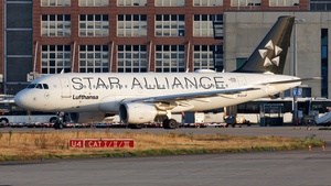 Photo of D-AIBJ - Airbus A319-112 operated by Lufthansa