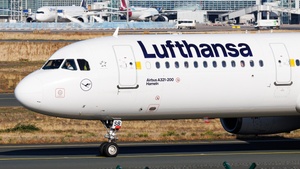 Photo of D-AISB - Airbus A321-231 operated by Lufthansa