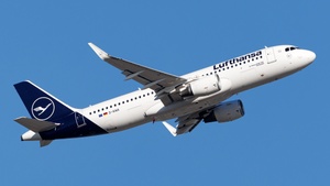 Photo of D-AIWA - Airbus A320-214 operated by Lufthansa