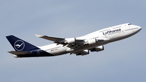 Photo of D-ABVY - Boeing 747-430 operated by Lufthansa