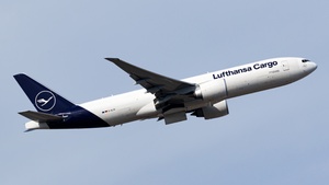 Photo of D-ALFK - Boeing 777-FBT operated by Lufthansa Cargo