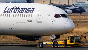 Photo of D-ABPL - Boeing 787-9 Dreamliner operated by Lufthansa