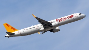 Photo of TC-RDZ - Airbus A321-251NX operated by Pegasus Airlines